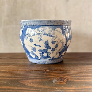 Vintage Chinese Chinoiserie Blue and White Ceramic Jardiniere, Planter Pot