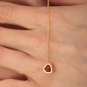Personalized Tiny Heart Birthstone Necklace, Minimalist Heart Necklace, Love Necklace, Valentine&#39;s Day Gift, Christmas Gift, Gift for her