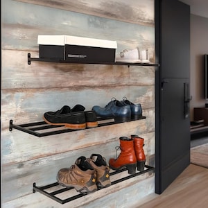 Metal Shoe Rack, Floor Shoe Rack, Shoes Organizing Area, Industrial Shoes Rack, Hallway Shelving, Hallway Organizing, Loft Style Shelving