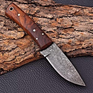 handmade damascus hunting skinner knife hand forged damascus steel / gifts for any occasions Gift for her/him