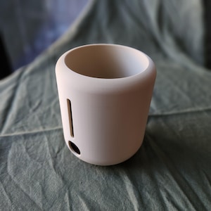 Minimalist Self-Watering Planter Pot