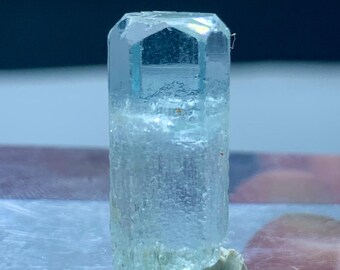 原石アクアマリン結晶標本：6.90カラット、14 x 11 mmの原石 - Etsy 日本