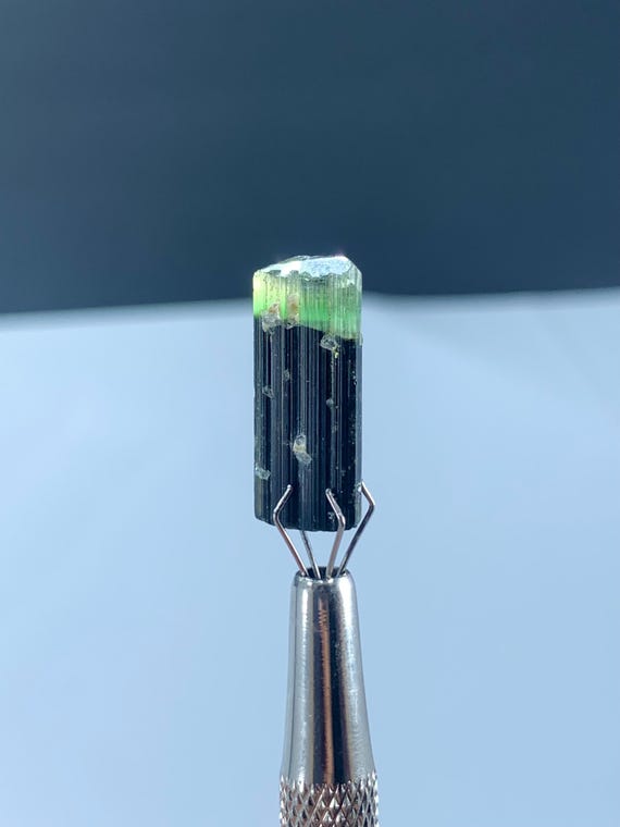 グリーンキャップトルマリン結晶標本：スタクナラパキスタン、2グラム