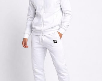 Conjunto de chándal blanco: chaqueta con cremallera y joggers, ropa urbana