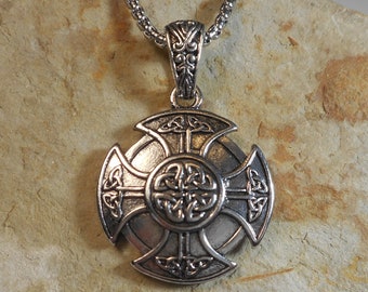 Viking Norse Rustic Celtic Cross Manly Pendant Necklace Traveling Larping Necklace Lucky Necklace Norwegian Lucky Amulet Role Playing