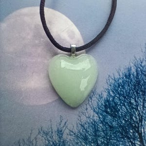 Willa&#39;s Werewolf Necklace Pendant Glow in the Dark Zombie 2 Necklace Costume Zombies Pendant Cosplay Addison Wyatt