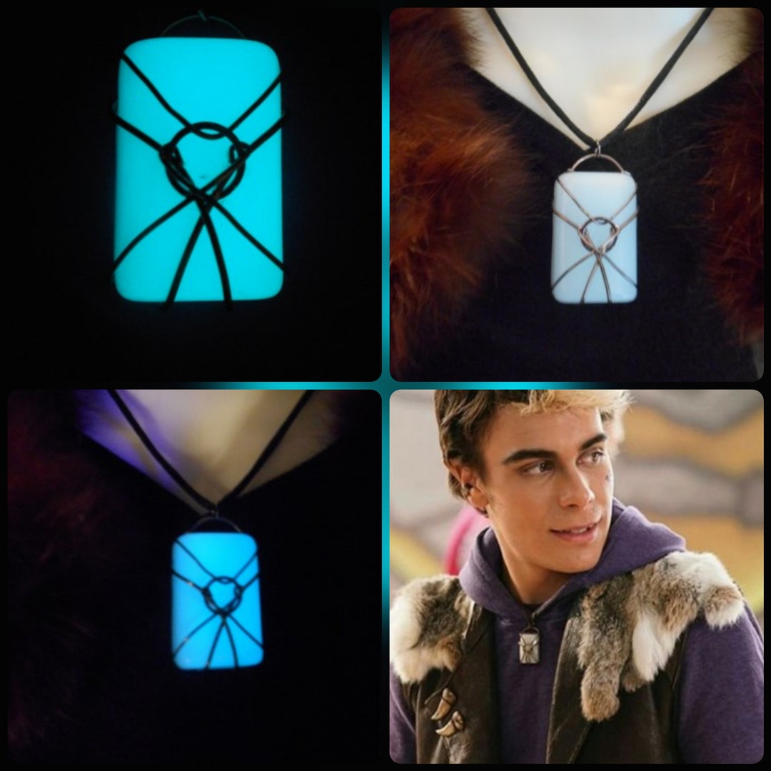 Wyatt's Necklace Wyatt Werewolf Wyatt Pendant Glow in the Dark Wyatt