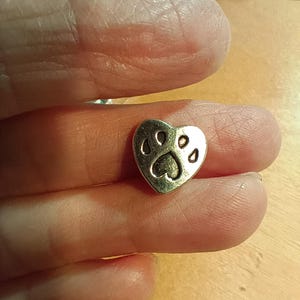 Herz Tierpfote Perlen 12 mm Groß Antiqued Silver Plated Zwischenperlen