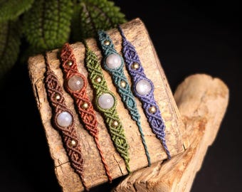 Handgemachtes Makramee-Armband