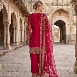 Broderie de créateur pakistanais avec travail séquentiel Salwar Kameez avec Dupatta, tenues de mariage, robe indienne, costumes pakistanais, robe de l'Aïd pour femme image 2