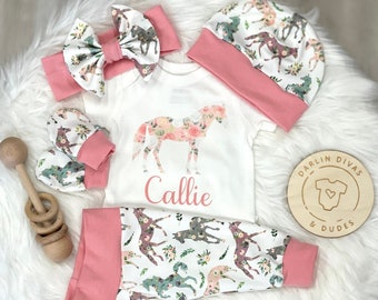 Tenue de retour à la maison fleurie cheval, ensemble bébé personnalisé, hôpital nouveau-né personnalisé, cadeau de baby shower, rose poudré, ensemble de retour à la maison nouveau-né