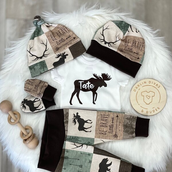 Woodland Boys Coming Home Outfit, Bear Moose Personalized Baby Boy Outfit,  Newborn Boy Set, Baby Shower Gift, Baby Boy Layette and Hat Set