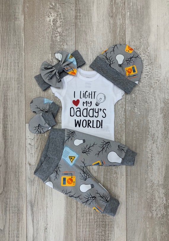 Carters Simply Joys Baby One Pics Grey Graphic Outfit Size 24 Months -  beyond exchange
