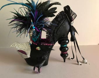 The Ebony Empress - 5th in the collection of  "Stiletto Monarchs"