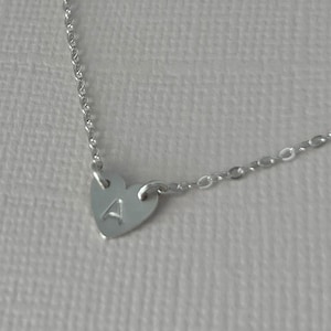 collier délicat, collier coeur, initiale, argent sterling