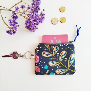 Monedero Llavero flor azul | Compacto y funcional, cremallera  | Cartera flores regalo mujer | Pequeño, práctico y artesanal | Hecho a mano