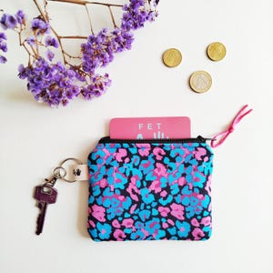 Monedero llavero: Estampado animal print | Compacto con cremallera | Perfecto para regalar como detalle | Regalo para mujer | Cartera viaje