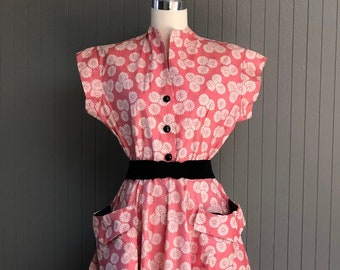 Vintage Dress Late 40s/Early 50s Pink Cotton Asian Inspired Floral Print Black Faceted Buttons