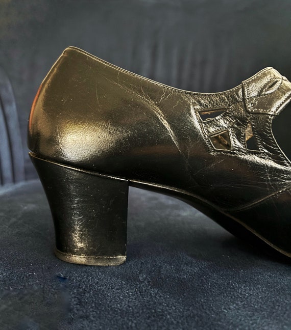 Vintage 40s Black Mary Jane Shoes Cut Outs - image 8