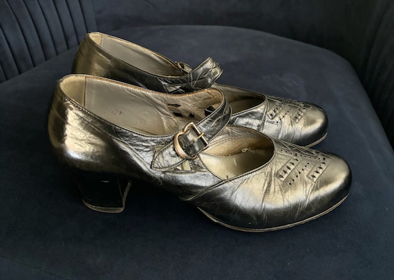 Vintage 40s Black Mary Jane Shoes Cut Outs - image 1