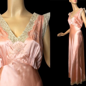 Vintage 30s Lustrous Peach Bias Cut Silky Rayon Satin & Ecru Lace Negligee Nightgown Embroidered Seashells and Bows