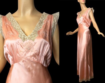 Vintage 30s Lustrous Peach Bias Cut Silky Rayon Satin & Ecru Lace Negligee Nightgown Embroidered Seashells and Bows