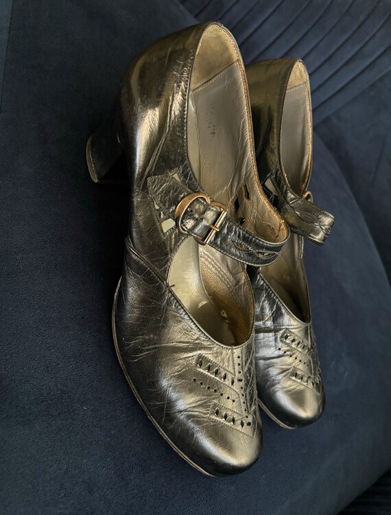 Vintage 40s Black Mary Jane Shoes Cut Outs - image 5