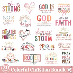 Może przedstawiać: Rustykalny drewniany znak z napisem "Welcome to our home" w białych literach. Znak ma postarzaną powierzchnię i prosty, zachęcający design, idealny do dekoracji drzwi wejściowych.