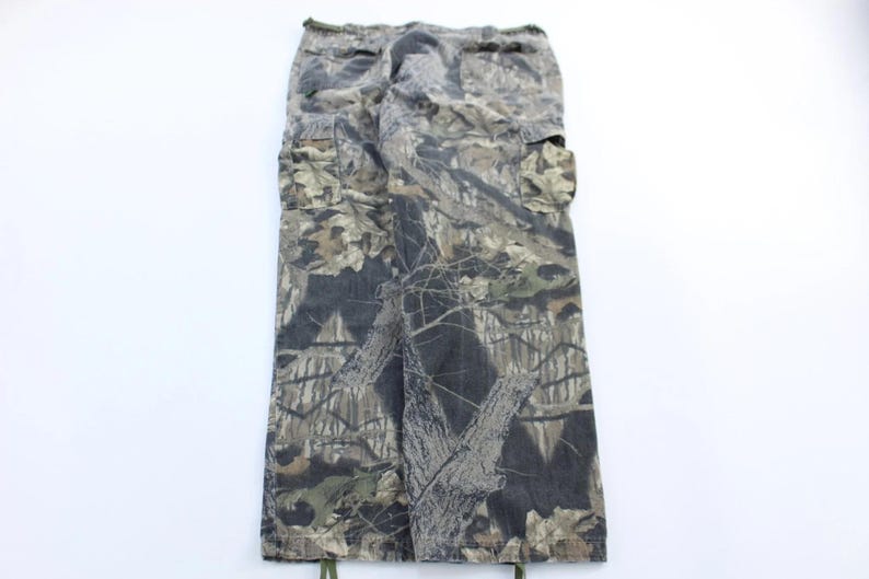 Vintage Mossy Oak Camo Cargo Pants - ThriftedThreads.com