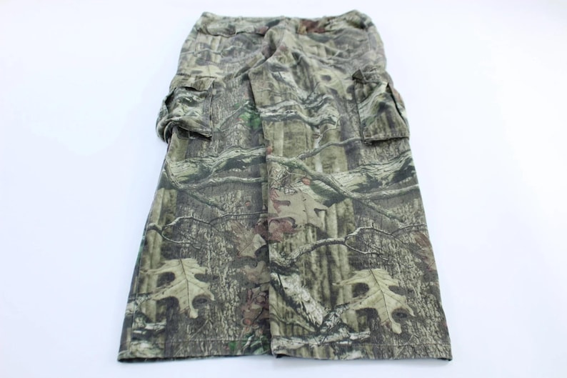 Mossy Oak Camo Cargo Pants - ThriftedThreads.com