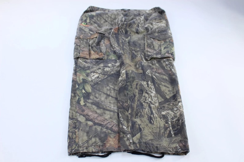 Mossy Oak Camo Cargo Pants - ThriftedThreads.com