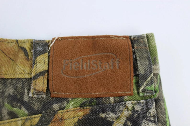 Field Staff Mossy Oak Camo Pants - ThriftedThreads.com