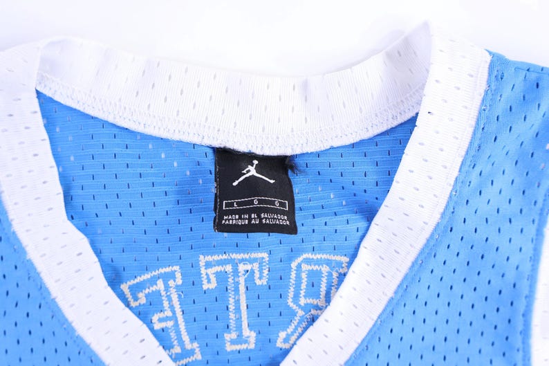 North Carolina Tar Heels Vince Carter Basketball Jersey image 3