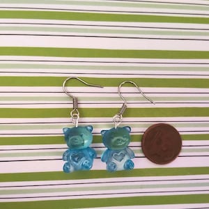 Kawaiinuris gummy bear earrings