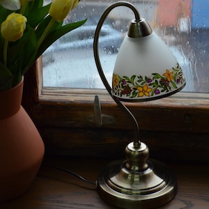 Lámpara de vitral floral artesanal - Iluminación de mesa clásica