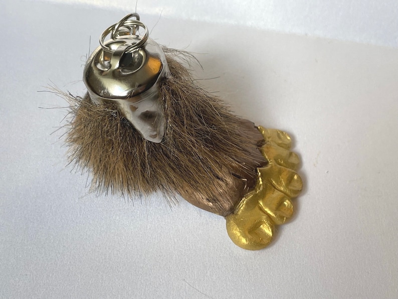 Bigfoot Keychain Fuzzy Sasquatch Yeti Lucky Foot Key Holder Keyring ...