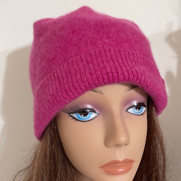 155 Bonnet en cachemire rose fuchsia 2 fils