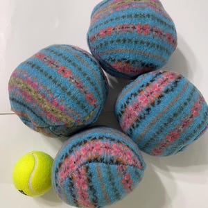 Large  felt wool  laundry Dryer ball sets of 4 upcycled wool sweater  dryer ball to dry cloth naturally reduce chemical drying time