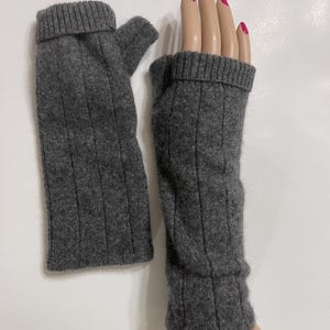 88 Double ribbed gray cashmere Fingerless Gloves texting gloves upcycled Sweater organic gloves no finger cashmere armwarmer wrist handmade