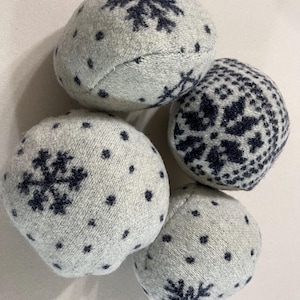 B35 felted wool  laundry Dryer ball sets of 4 upcycled wool sweater twice felted dryer ball to dry cloth naturally reduce chemical