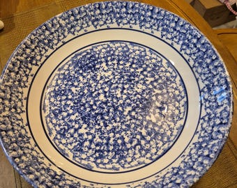 Himark made in italy 13 inch diameter serving bowl.blue and white spongeware design