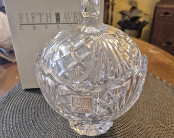 Brand new fifth avenue wellington 24% lead crystal candy dish.8 inches