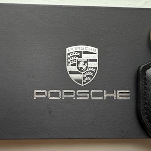 Porsche Crest Keyring Key Chain Leather Black Exquisite Set Gift Box
