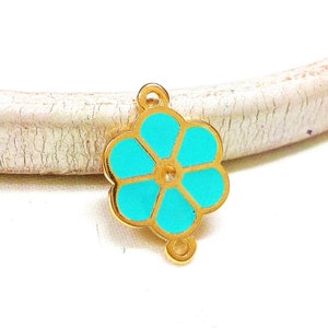 Veraman Enamel Flower Charm Pendant, Macrame Flower Charm, Gold Plated Tiny Charm Connector, Small Charm, Gold Metal 19x13mm approx. - 1 pc