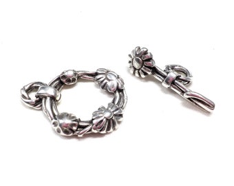 Silver Plated Toggle Clasp, Flower Toggle Clasp, T Clasp, Bar Clasp, Toggle Clasps 21mm - Pk 1 set