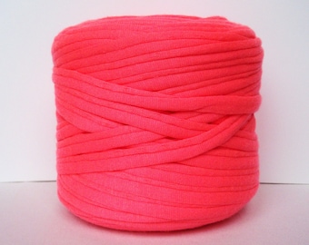 Fluo Pink Neon Pink T-Shirt Yarn, Cotton T-Shirt Tricot, Fabric Jersey Ideal for Necklaces, Bracelets Rugs and Bags - 2.7m/3 yards (1 piece)