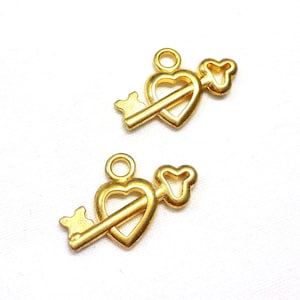 Charm Heart Key, 24K Gold Plated Key to my Heart Charm, Wedding Jewerly, Tiny Key Heart Love Charm, Necklace Bracelet Charm 20x12mm -1 piece