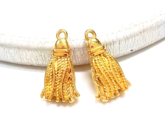 Gold Plated Tassel Charm Pendant, Boho Tassel Charm, Tiny Tassel, Small Tassel, Metal Tassel Charm 12x18mm - 1 piece