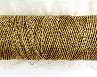 Cordon ciré métallique d’or 1mm, cordon ciré macramé, cordon de coton, corde de coton torsadée, ficelle de boulangers - 10 yards/ 9.2m approximativement(1 pièce)