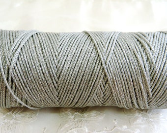 Silver Metallic Waxed Cord 1mm, Macrame Waxed Cord, Metallic Cord, Twisted Silver String, Bakers Twine - 10 yards / 9.2m circa.(1 pezzo)